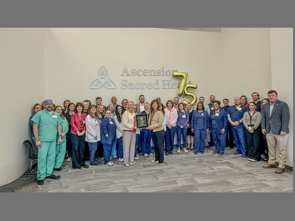 Ascension Sacred Heart Bay in Panama City Receives 75 Year American Hospital Association Membership Milestone Award