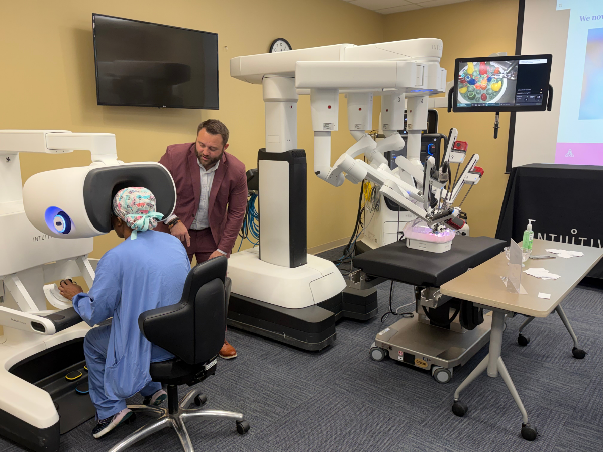 Patients and associates test drive the da Vinci 5 at Ascension St. Vincent's Clay County